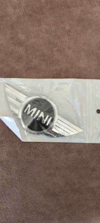 Insignia Emblema MINI