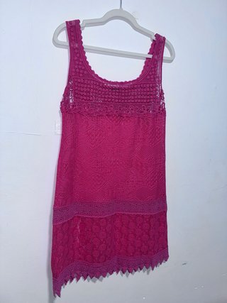 Vestido corto de encaje rosa