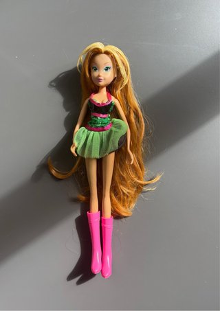 Muñeca Flora Winx Club Magical Microphone