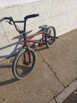 Bicicleta BMX Roja