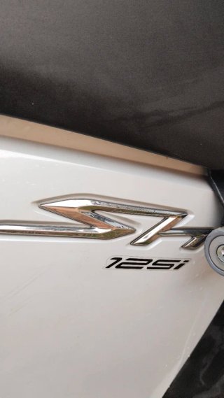 Moto Honda SH 125i Blanca