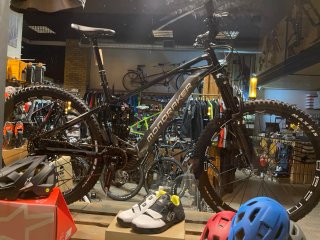 Bicicleta Eléctrica Mondraker 700 KM talla L