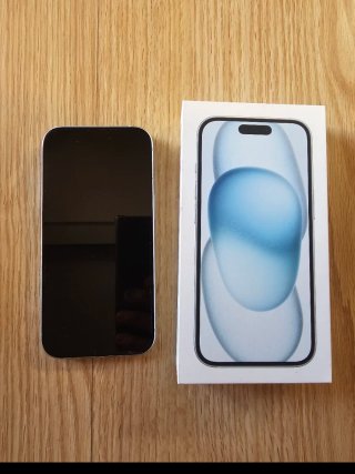 iPhone 15 128GB