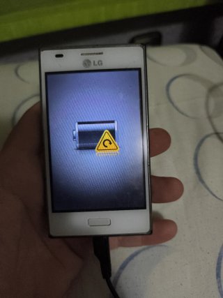 Vecchio telefono mobile LG