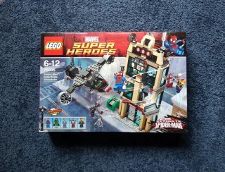 LEGO 76005. MARVEL.