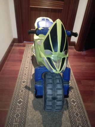 Moto Correpasillos Grande