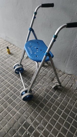 Andador ortopédico
