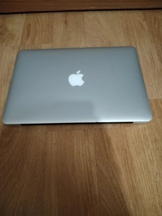 MacBook Pro 13 Retina (Early 2015)