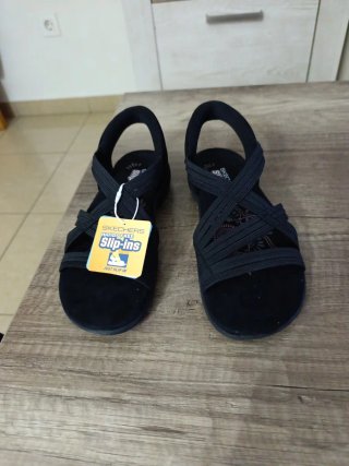 Sandalias Skechers Negras