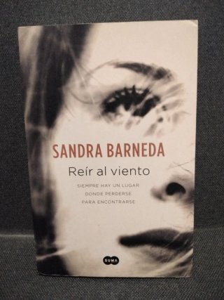Libron de Sandra Barneda, Reír al viento.