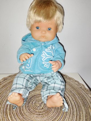 Muñeco Nenuco con ropa de invierno