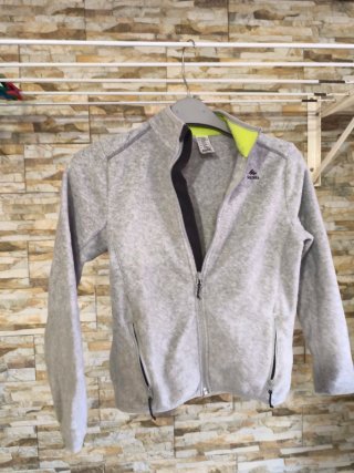 Chaqueta Polar Quechua Gris Talla S