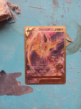 Carta Pokémon Jolteon V Dorada