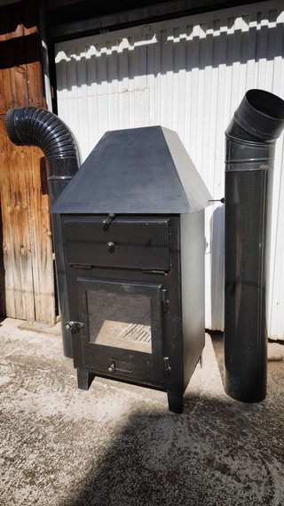 Estufa de leña con horno