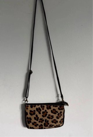 Bolso de Cuero con Estampado de Leopardo
