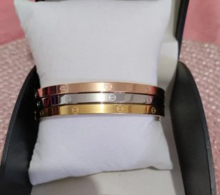 Set de 3 Pulseras de Acero Inoxidable