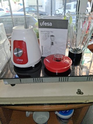 Batidora de Vaso Ufesa Ruby Red 1.5L