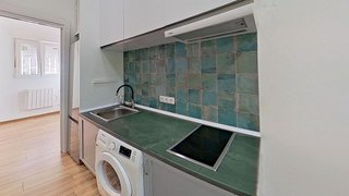 Local comercial en venta en Entrevías en Madrid
