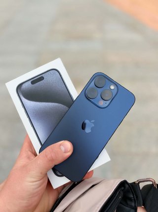 iPhone 15 Pro Azul