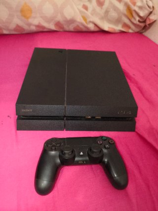 PlayStation 4 Slim / Fat 500GB + 1 Mando Original