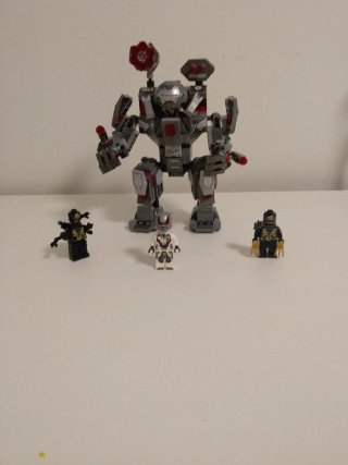 LEGO War Machine Buster sin caja