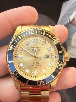 Reloj Invicta Dorado