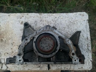 Tapa distribución Peugeot / Citroën 1.5 Diesel
