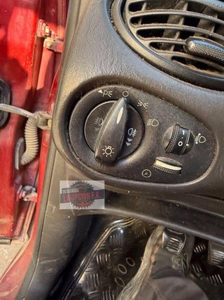 MANDO LUCES Ford Focus Berlina (CAK)