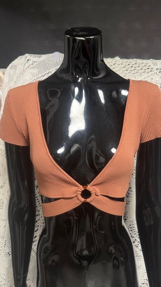Top Bershka marrón