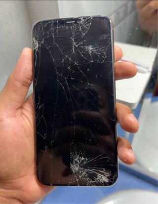 iPhone 11 Pro Max 64GB per ricambi negoziabile