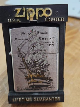 Zippo Amerigo Vespucci 1996 – Nuovo