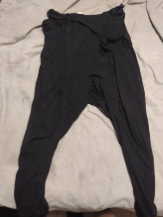 Pantalón caído negro