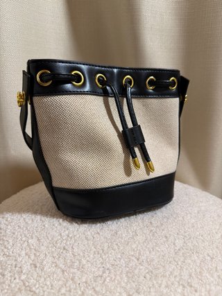Bolso tipo saco bicolor