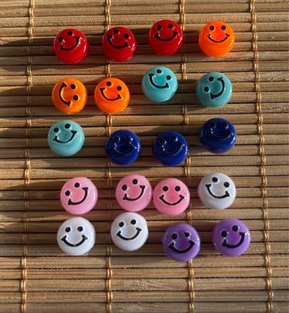 Abalorios de Caritas Sonrientes