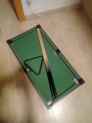 Billar de mesa compacto