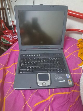 Portátil Acer TravelMate 250P
