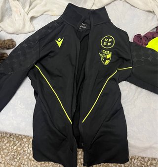 Chaqueta RFEF Macron Negra - MUJER