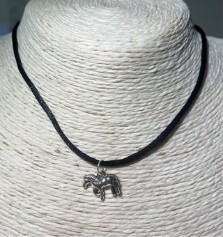 Gargantilla con Colgante de Caballo
