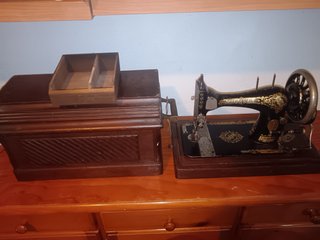 Máquina de coser Singer antigua (1895)