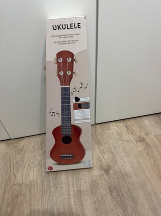 Ukulele con corde in nylon