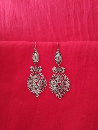 Pendientes Largos de Filigrana Plateados