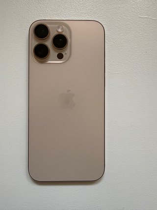 iPhone 16 Pro Max