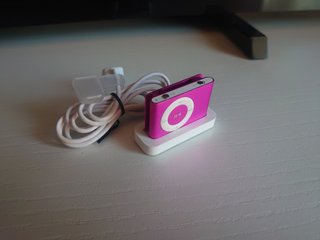 iPod Shuffle 2ª Generación Rosa 1GB