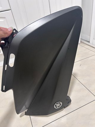 Cachas laterales Yamaha TMAX