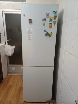 Frigorífico Haier, Lavadora Corberó y Termo