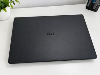 Portátil Dell Pro 14