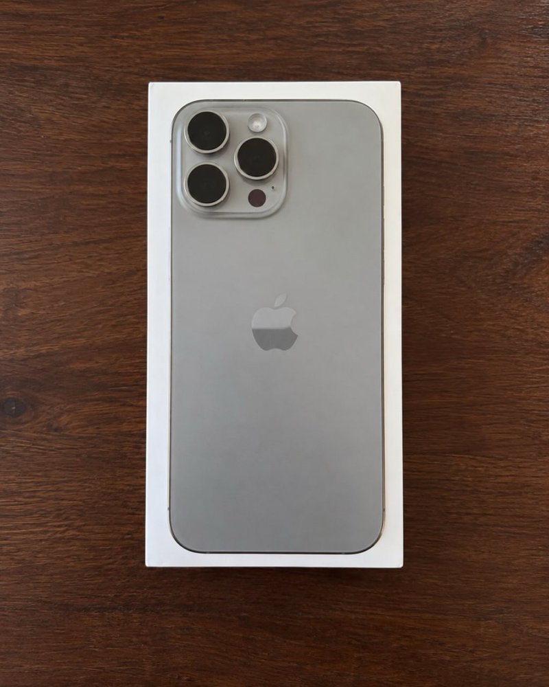 iPhone 16