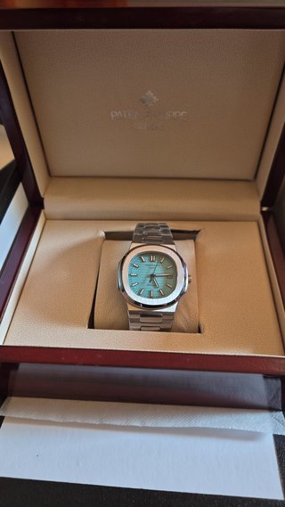 Reloj Patek Philippe Plateado