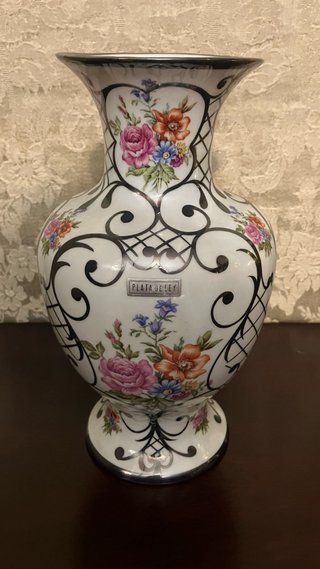 Jarrón de Bohemia con Decoración en Plata