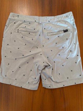 Pantalón corto Hollister estampado